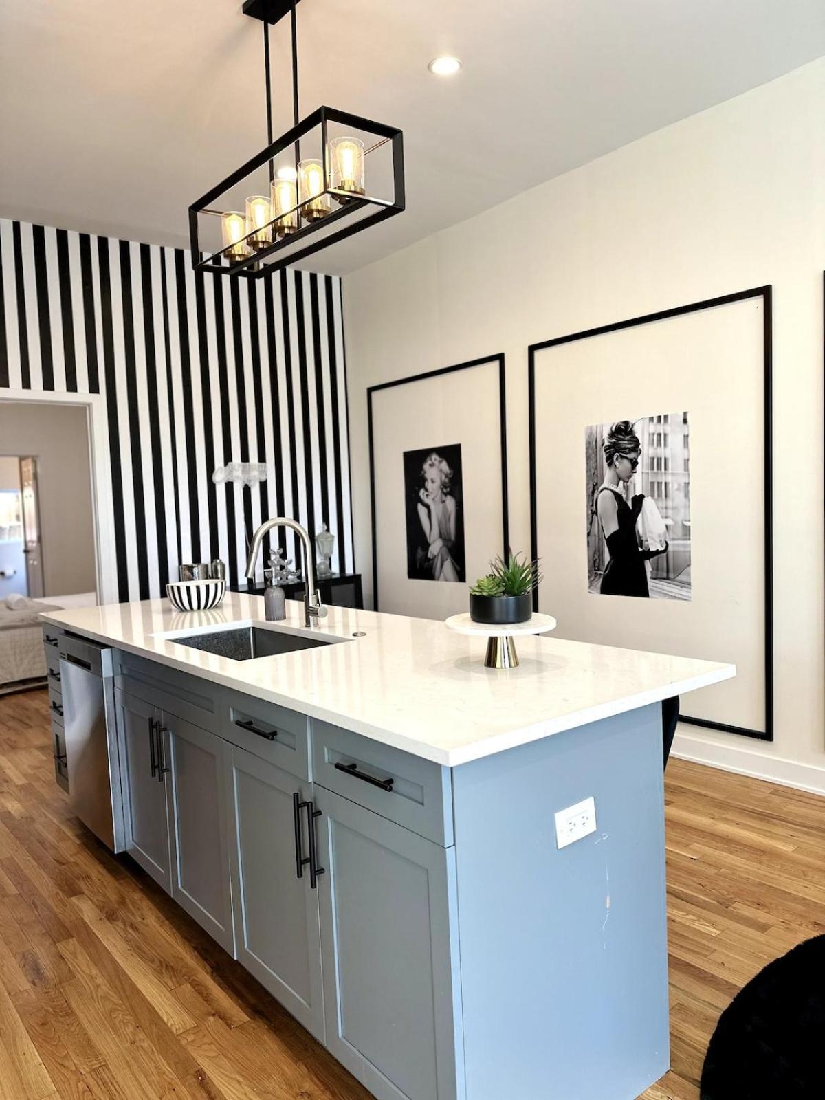 Vogue Bucktown Suite Chicago Exterior photo